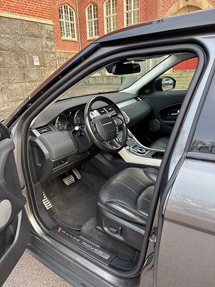 Land Rover Range Rover Evoque 5 of 6