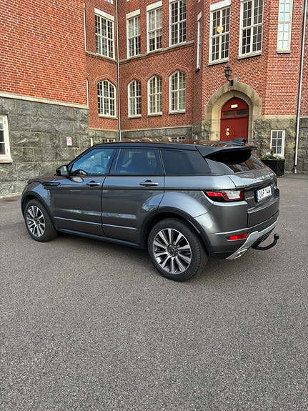 Land Rover Range Rover Evoque 4 of 6