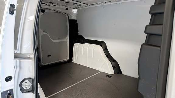 Volkswagen Caddy 12 of 19
