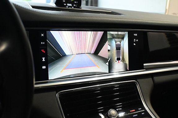 Porsche Panamera 4 29 of 30