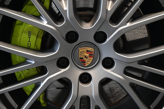 Porsche Panamera 4 24 of 30