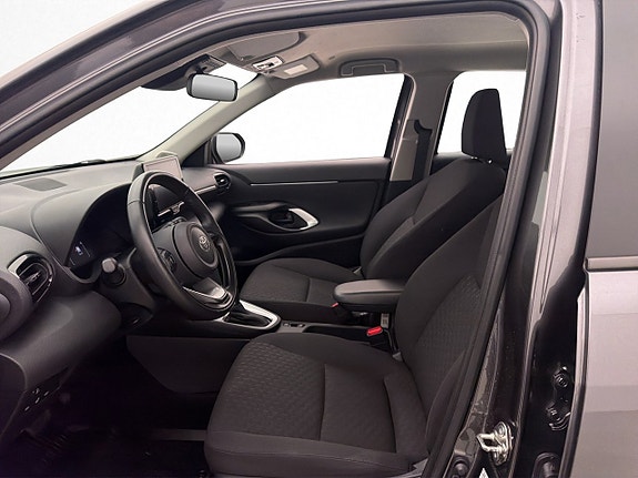Toyota Yaris Cross 12 of 24