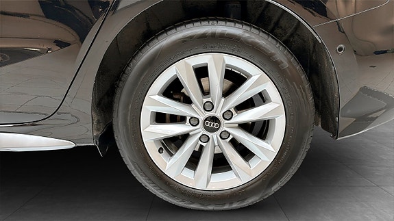 Audi A3 6 of 14