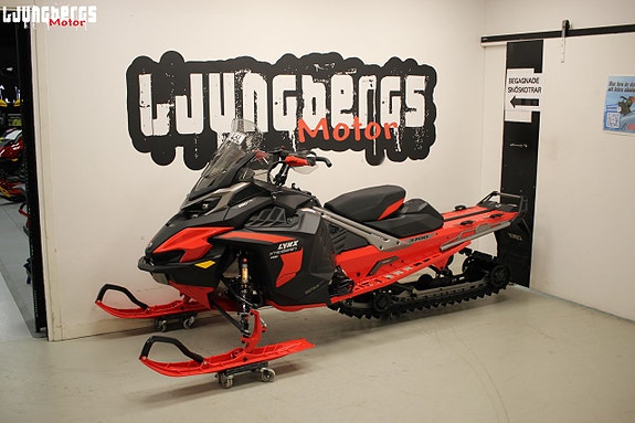 Lynx Xterrain RE 850 E-tec 3700 10.25" 2024 *DUBB 2 of 20