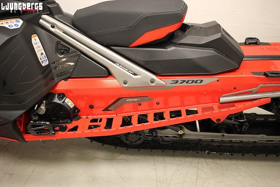 Lynx Xterrain RE 850 E-tec 3700 10.25" 2024 *DUBB 15 of 20