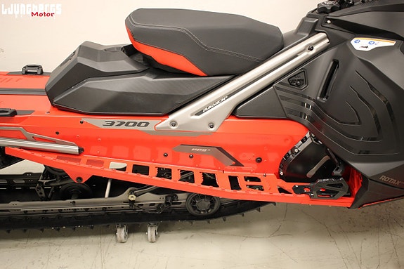 Lynx Xterrain RE 850 E-tec 3700 10.25" 2024 *DUBB 16 of 20