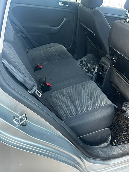 Volkswagen Golf Plus 5 of 6