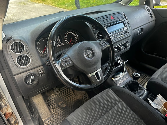 Volkswagen Golf Plus 2 of 6