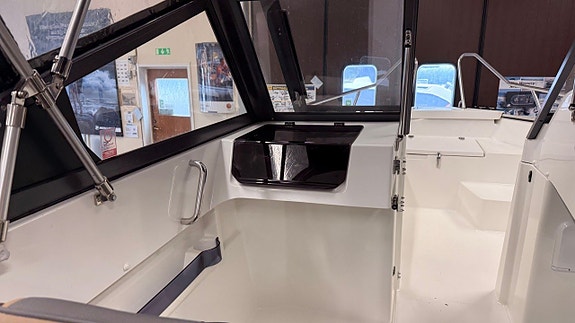 Silver Shark BR Honda BF115 - 2018 39 gångtimmar! 6 of 10