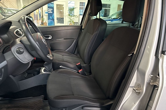 Renault Clio 14 of 27