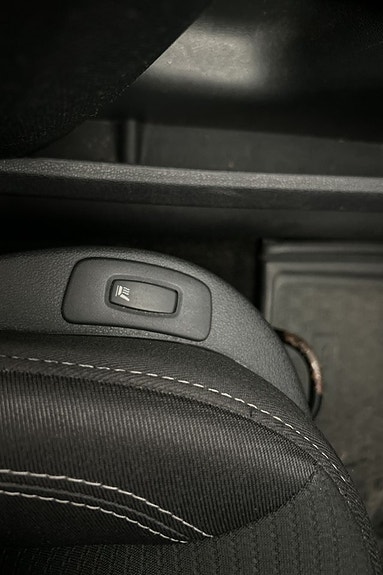Renault Clio 22 of 27
