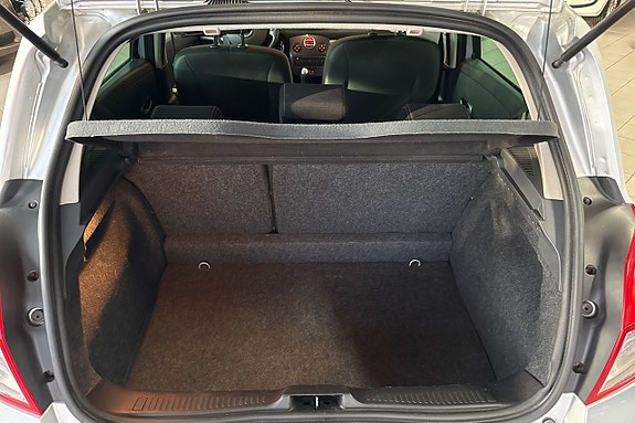 Renault Clio 24 of 27
