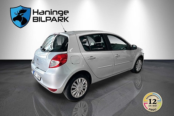 Renault Clio 6 of 27
