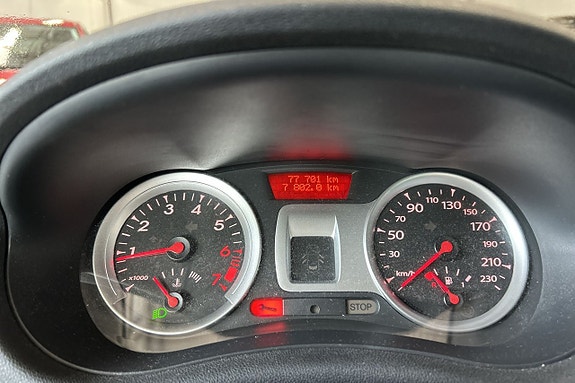 Renault Clio 15 of 27