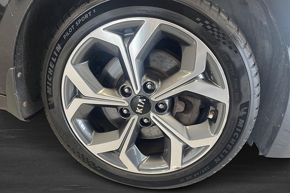 Kia Ceed 5 of 11