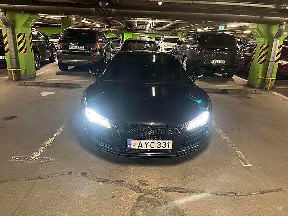 Audi R8 8 of 9