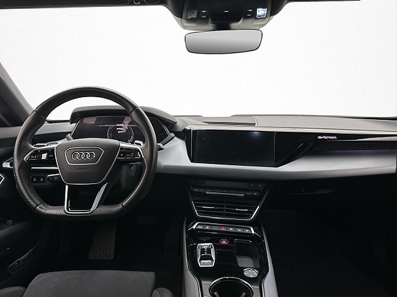 Audi e-tron GT 14 of 30