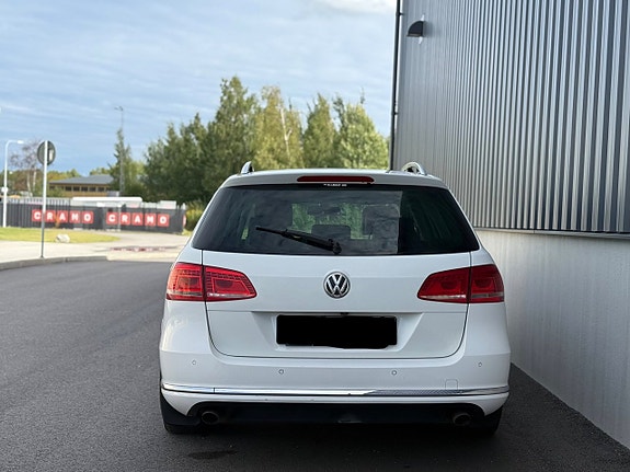 Volkswagen Passat 7 of 18