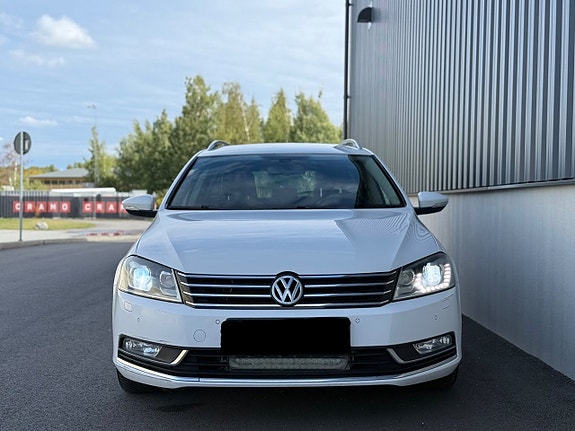 Volkswagen Passat 4 of 18