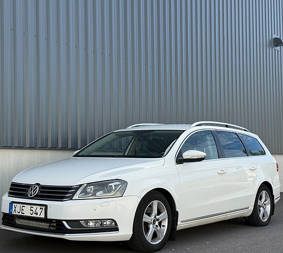 Volkswagen Passat 3 of 18