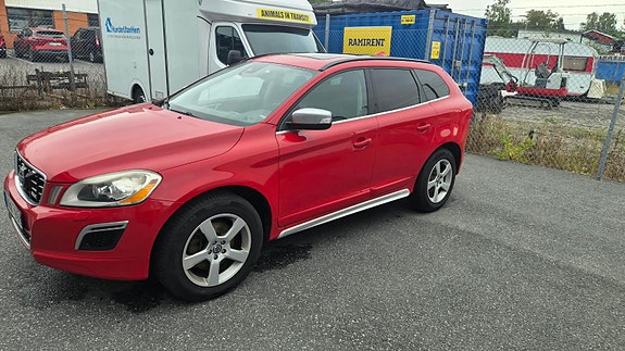 Volvo XC60 5 of 11