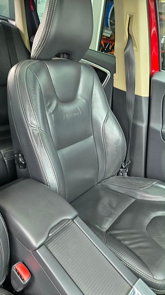 Volvo XC60 6 of 11