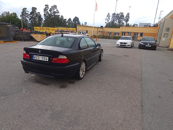BMW 330Ci 2 of 12