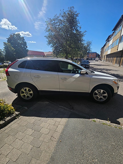 Volvo XC60 6 of 11