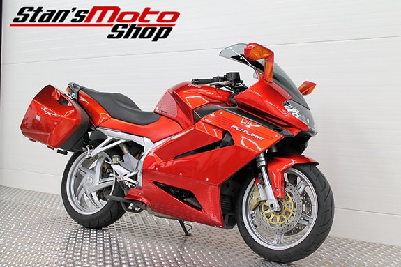 Aprilia RST 1000 Futura 2 of 16