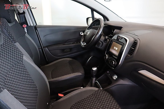 Renault Captur 16 of 21