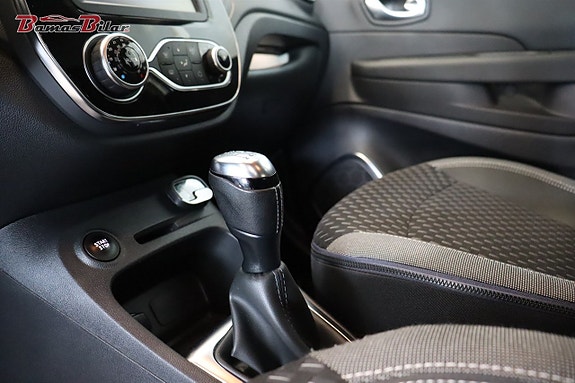 Renault Captur 11 of 21