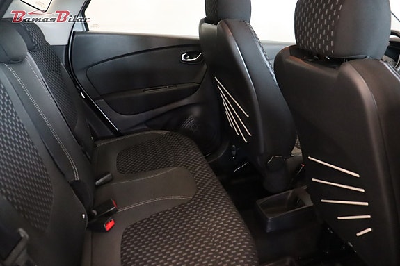 Renault Captur 17 of 21