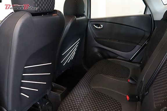 Renault Captur 12 of 21