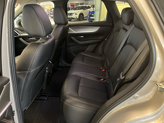 Mazda CX-60 8 of 13
