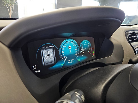 Jaguar F-PACE 14 of 25