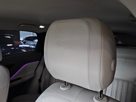 Jaguar F-PACE 17 of 25