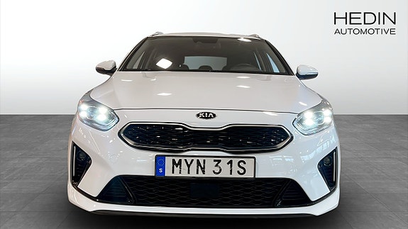 Kia Ceed 2 of 12