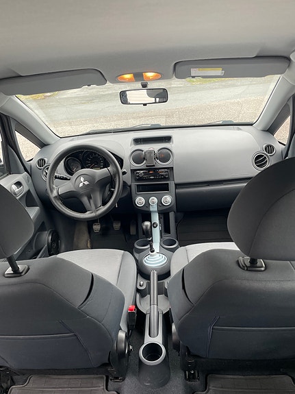 Mitsubishi Colt 6 of 7