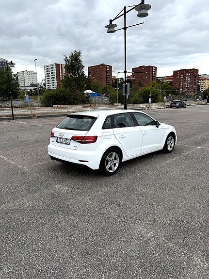 Audi A3 4 of 14