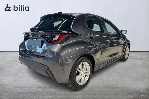 Toyota Yaris 18 of 20