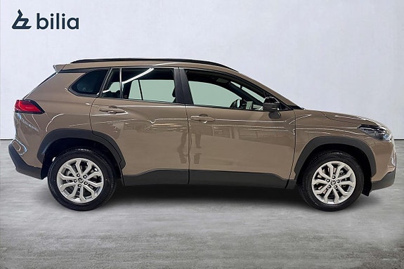 Toyota Corolla Cross 17 of 19