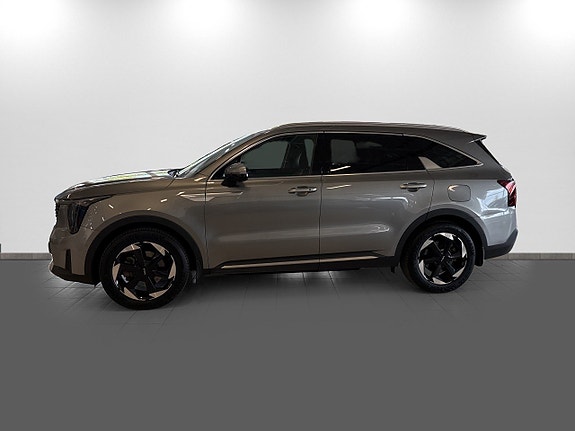 Kia Sorento 4 of 16