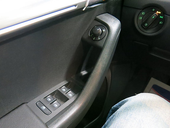 Skoda Octavia 11 of 30