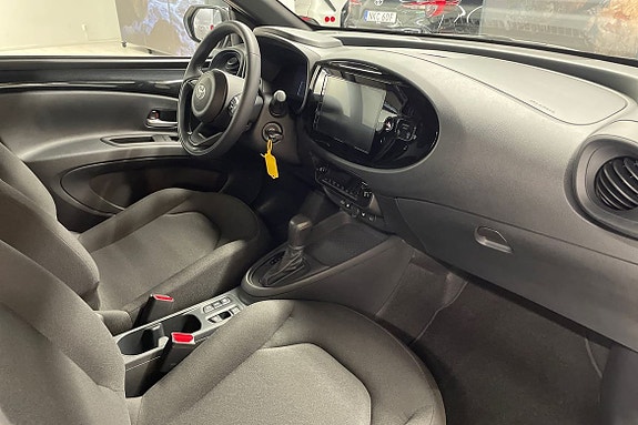 Toyota Aygo X 7 of 20