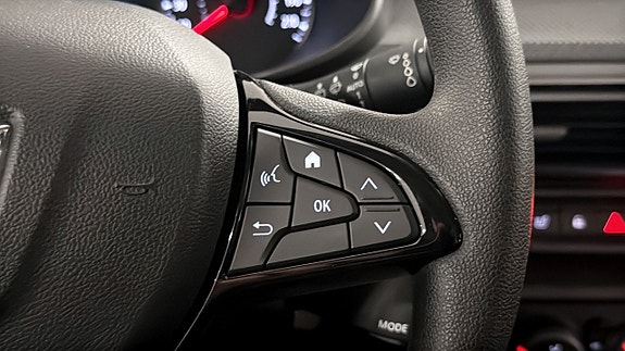 Dacia Sandero 10 of 12