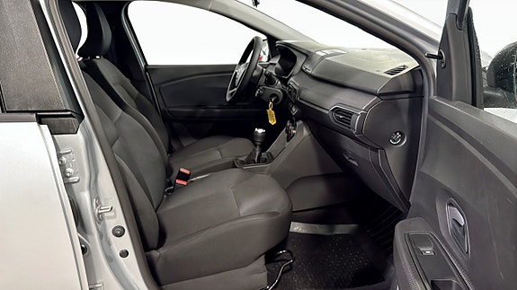 Dacia Sandero 3 of 12