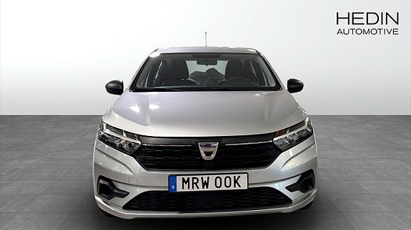 Dacia Sandero 8 of 12