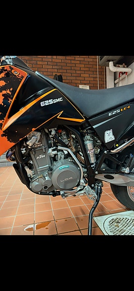 KTM 625 smc 4 of 4