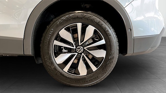 Volkswagen Tiguan 6 of 22