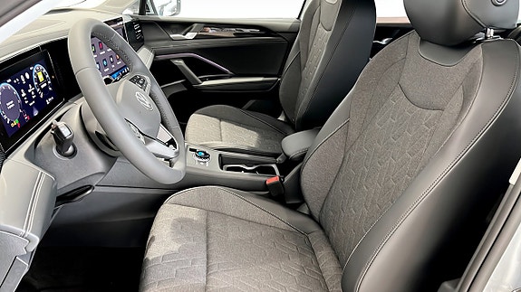 Volkswagen Tiguan 8 of 22